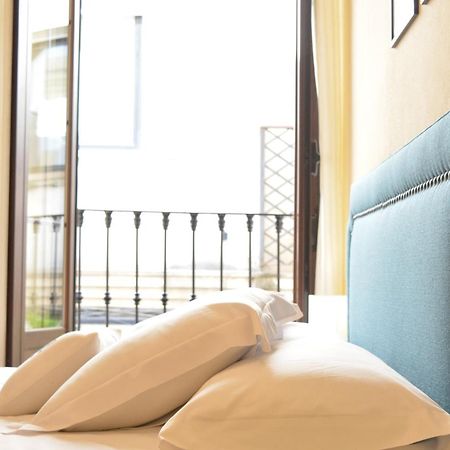 Apartamento Puerta De Cordoba- Exterior Con Balcones Buitenkant foto