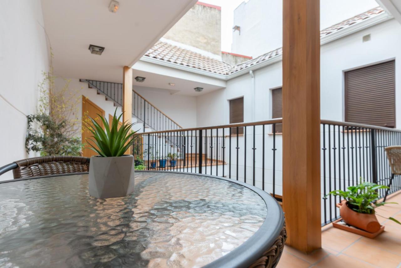 Apartamento Puerta De Cordoba- Exterior Con Balcones Buitenkant foto