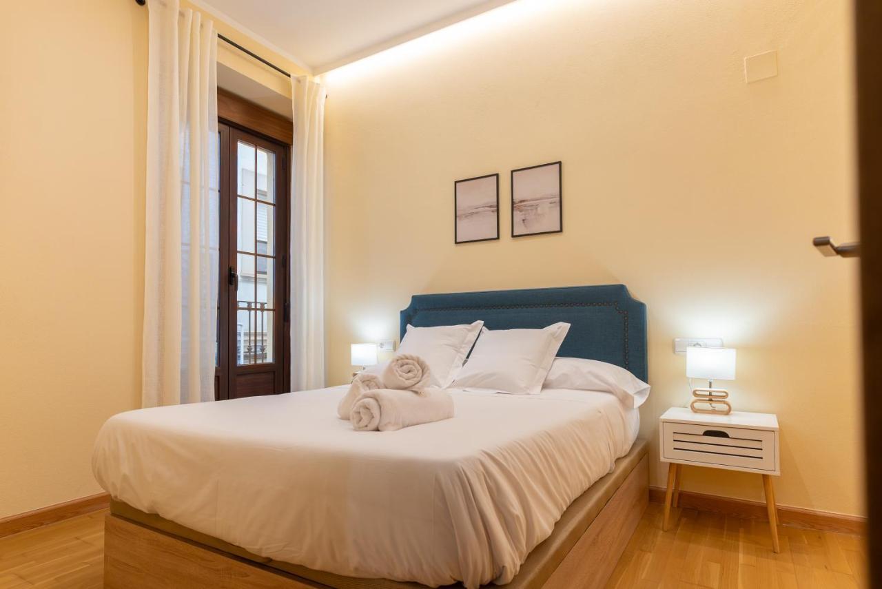 Apartamento Puerta De Cordoba- Exterior Con Balcones Buitenkant foto