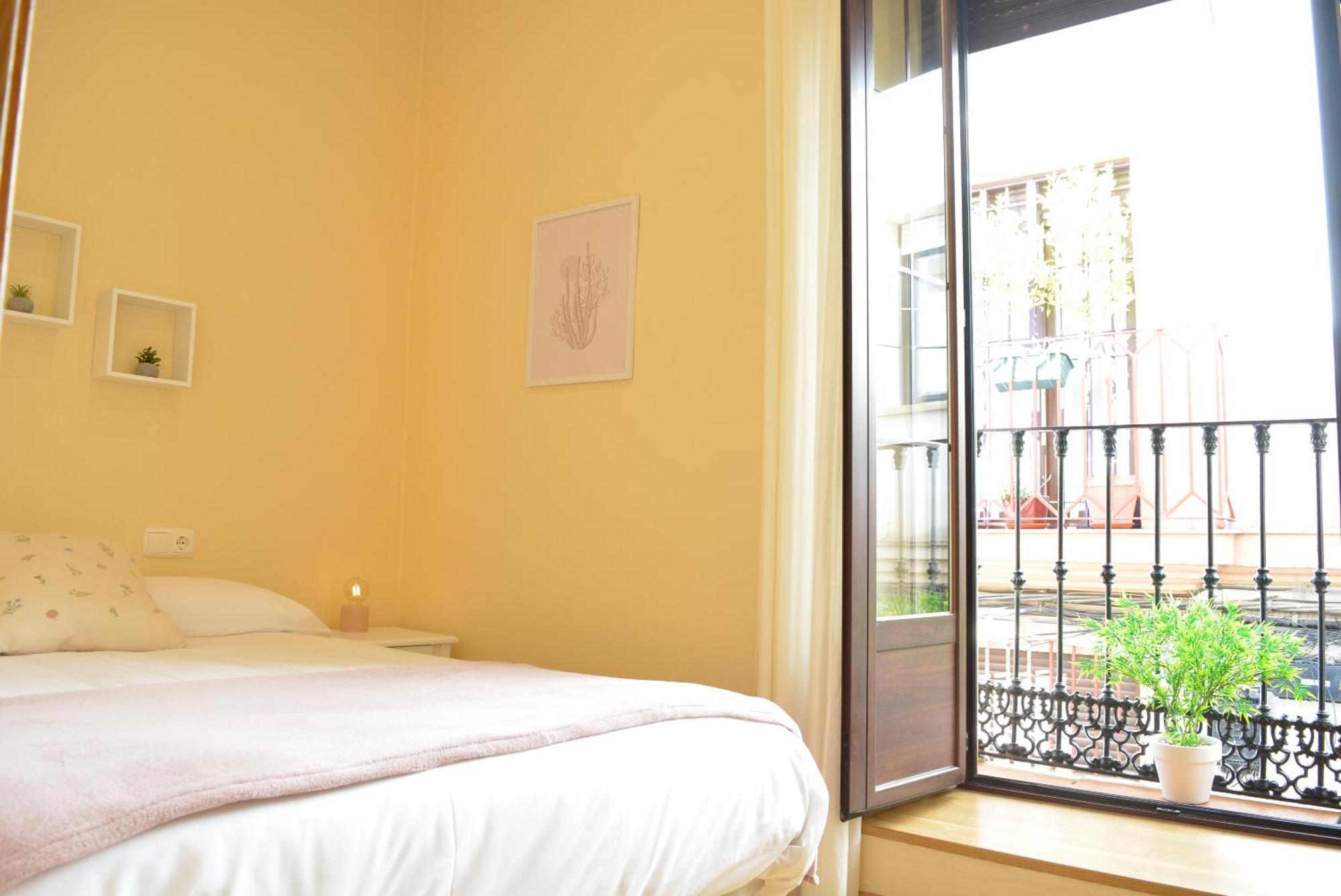 Apartamento Puerta De Cordoba- Exterior Con Balcones Buitenkant foto