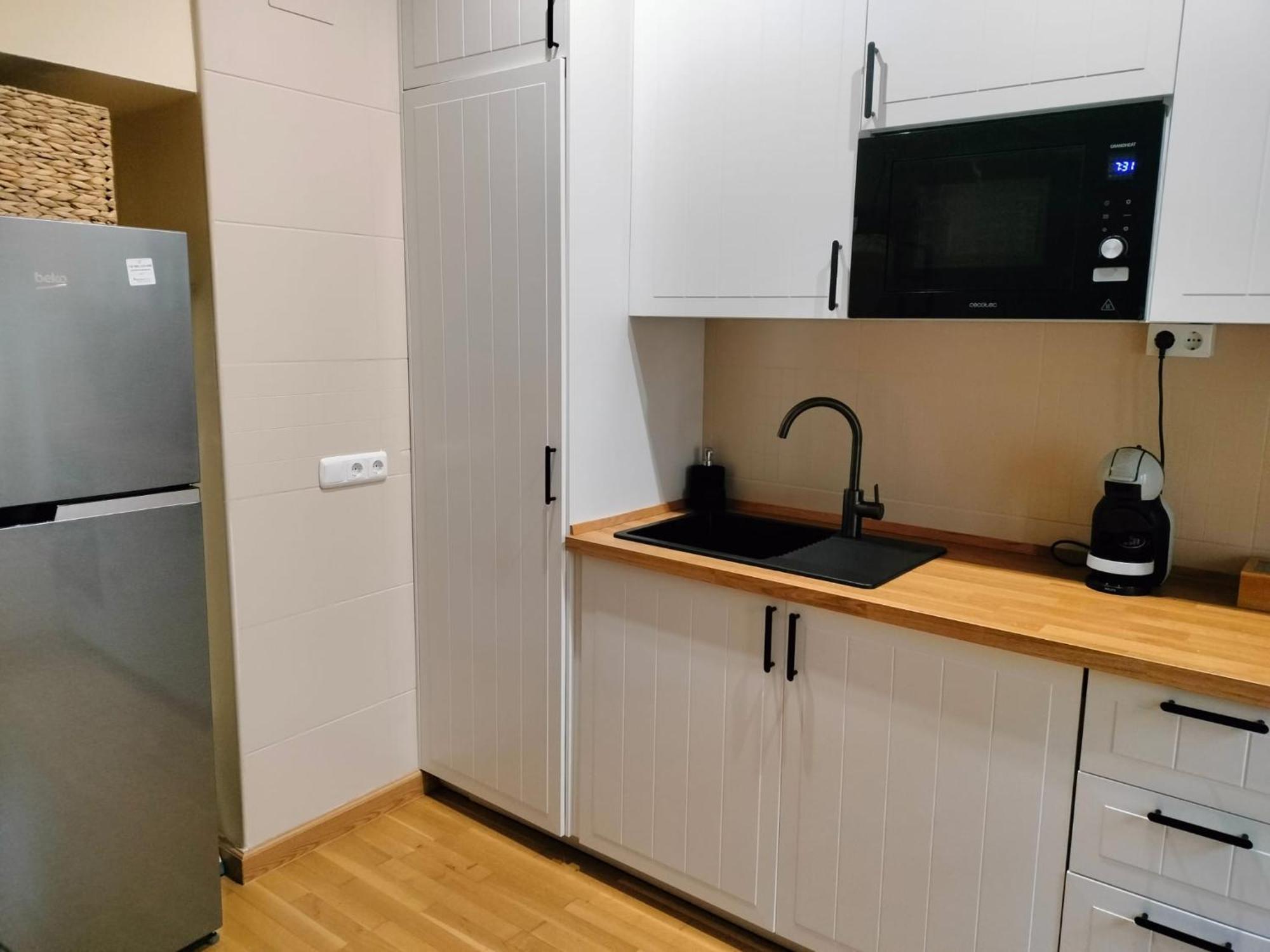 Apartamento Puerta De Cordoba- Exterior Con Balcones Buitenkant foto